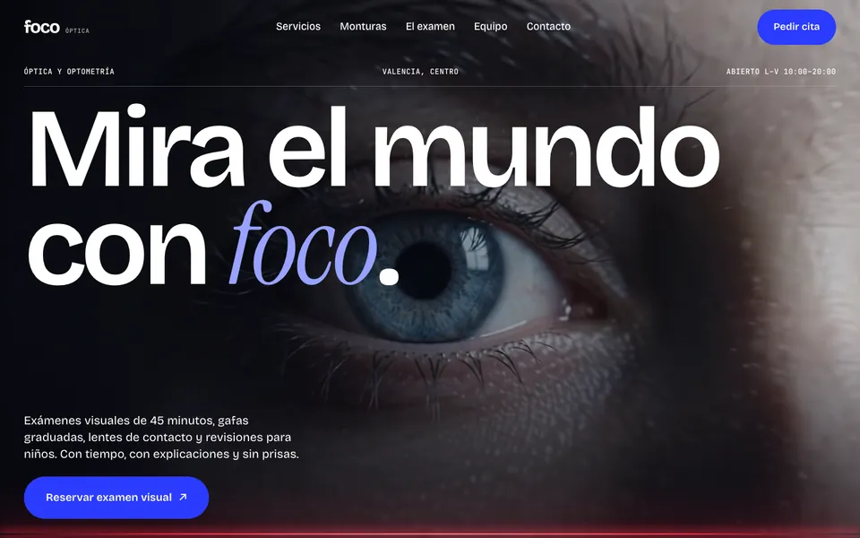 Portada de la web de Foco: primer plano de un ojo con el titular «Mira el mundo con foco»